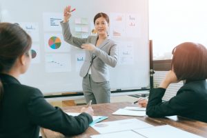 TRAINING KEPEMIMPINAN UNTUK SUPERVISOR DAN MANAJER